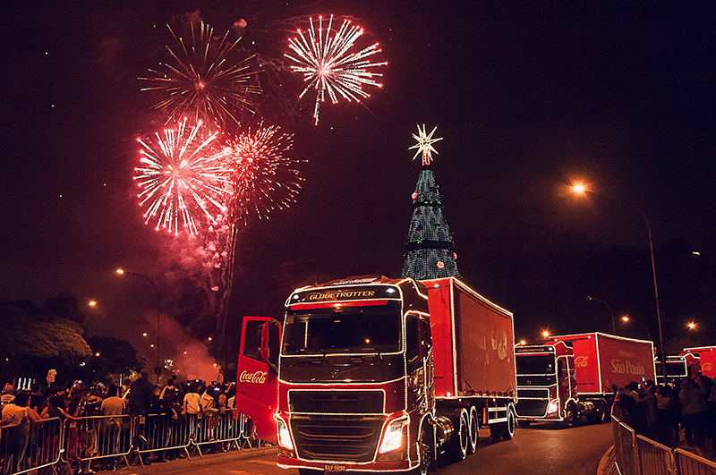 Papai Noel a bordo de caminhões Volvo - Chico da Boleia Papai Noel a bordo de caminhões Volvo - Chico da Boleia