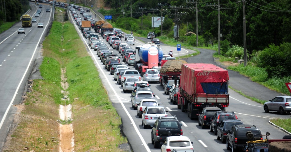 Autopista Fernão Dias realiza mais de 3.700 atendimentos no feriado de Ano Novo