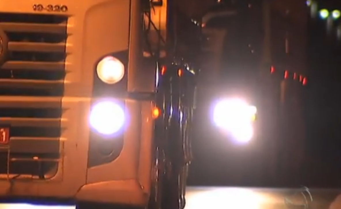 PRF autua 26 caminhões por excesso de peso em 4 horas no RS