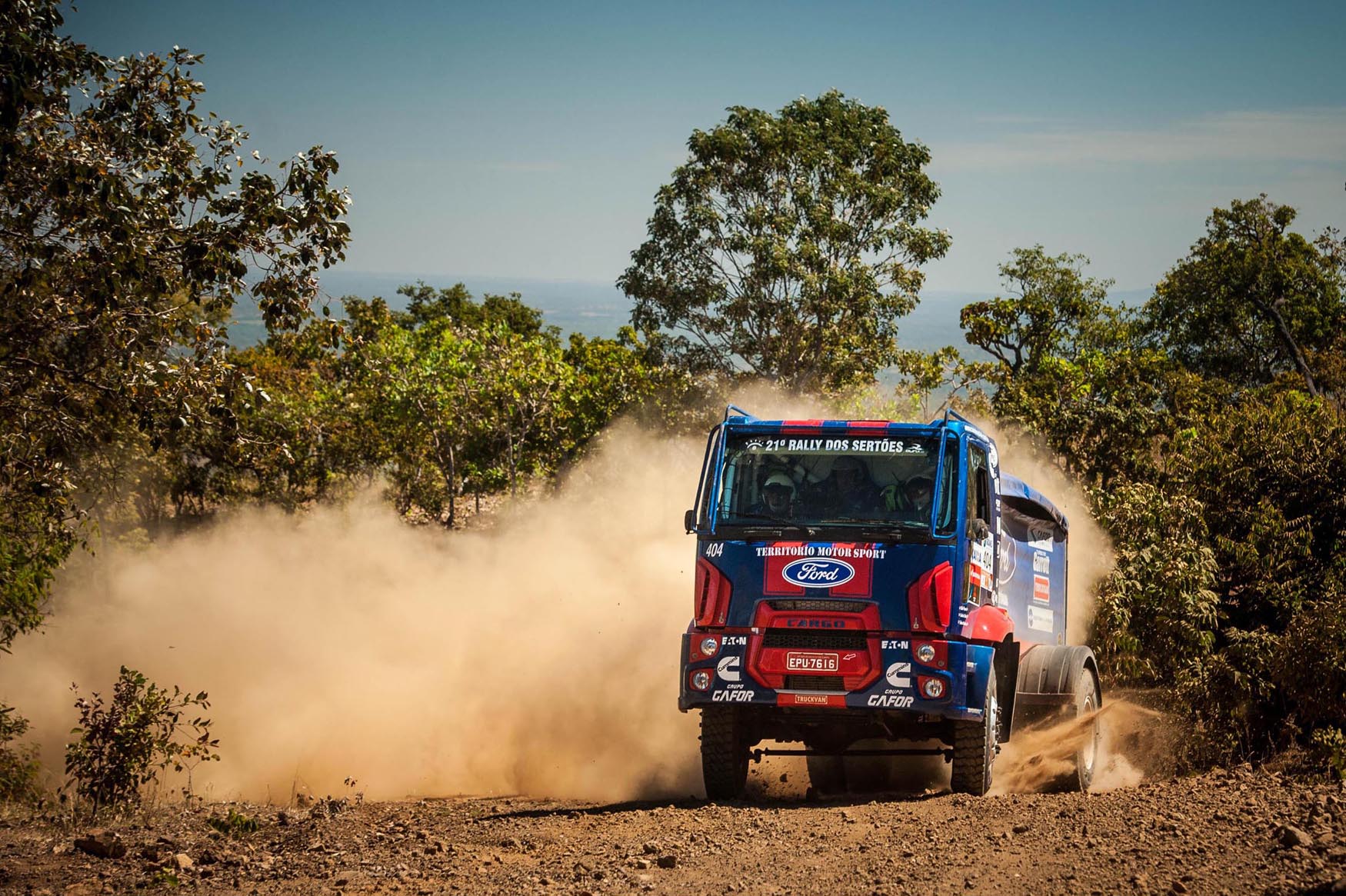 Piloto da Fórmula Truck é campeão do Rally dos Sertões 2013.