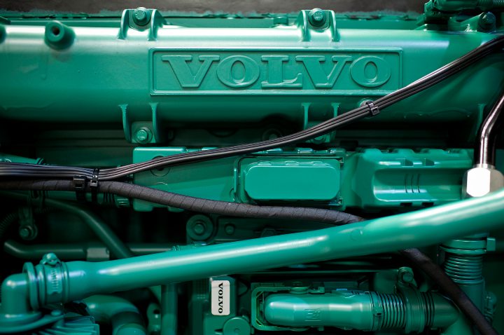 Volvo vende 13% mais caminhões em outubro