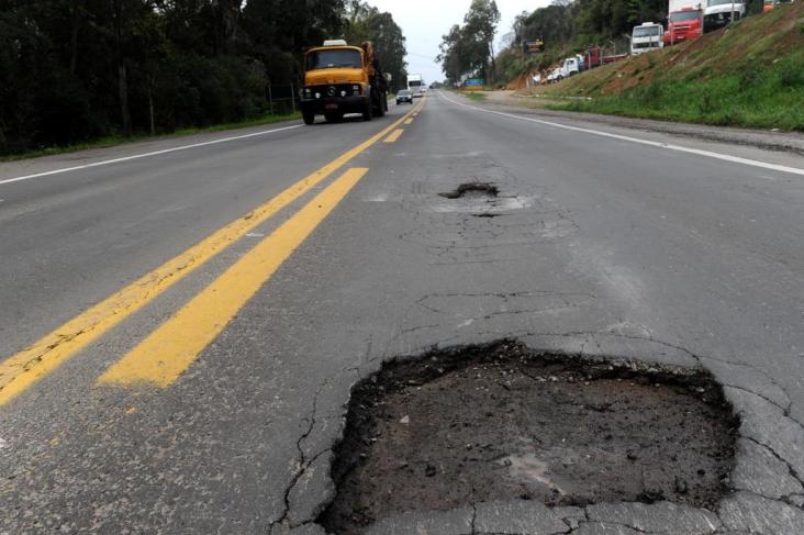 Mais de 60% das rodovias apresentam problemas, aponta Pesquisa CNT de Rodovias 2013