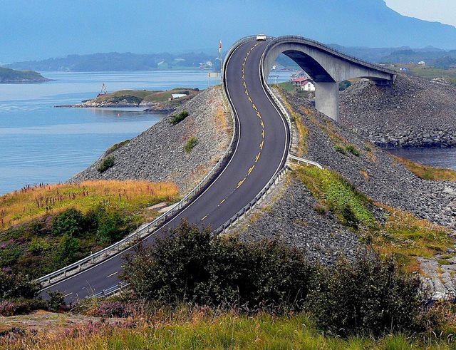 Estas 9 estradas estão entre as mais deslumbrantes do mundo