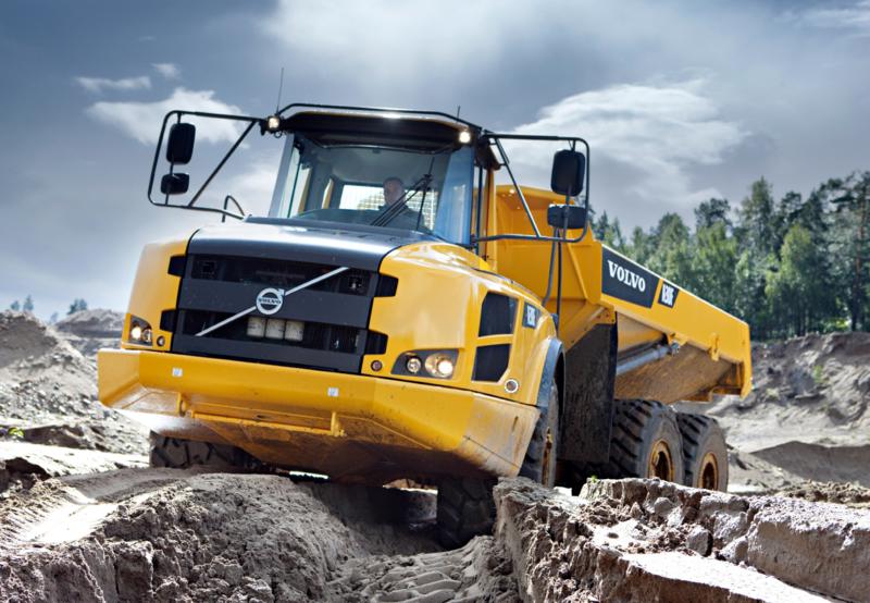 VOLVO CE GANHA PARTICIPAÇÃO EM MERCADO RETRAÍDO
