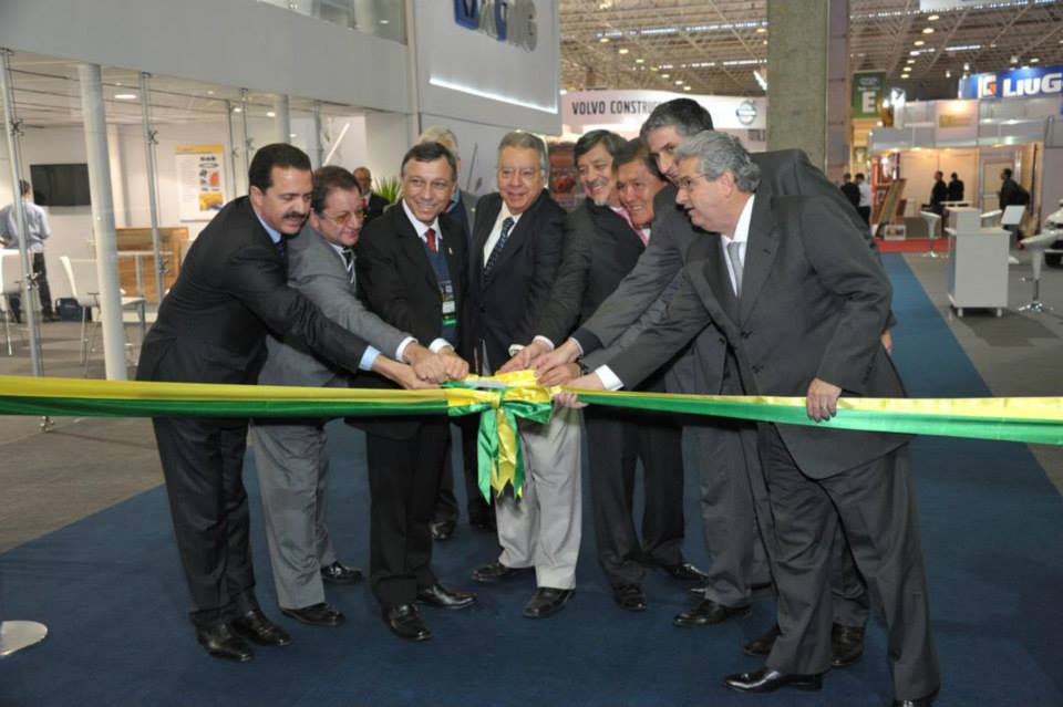 EXPECTATIVA DE BONS NEGÓCIOS MARCA ABERTURA DA M&T PEÇAS E SERVIÇOS