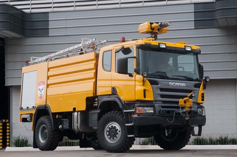 Scania desenvolve caminhão para aeroportos