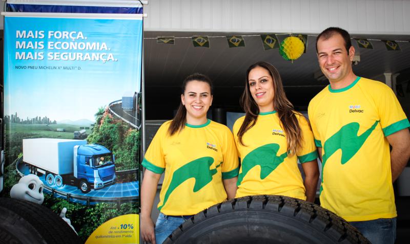 Irmãos Davoli apresenta novo pneu da Michelin