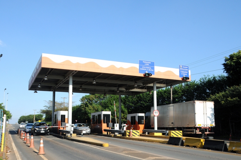 Rodovia ganhará pedágio semiautomático.