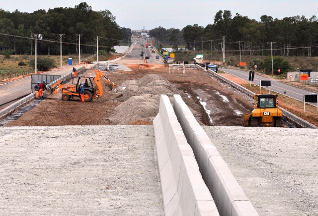 Trecho da BR-116 no Contorno de Pelotas pode estar bloqueado neste fim de semana