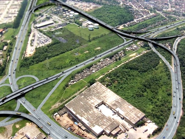 Viagem no trecho de Cubatão, SP, fica mais rápida e segura