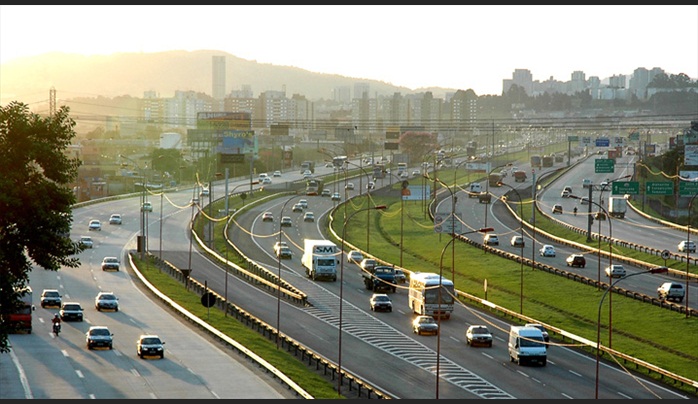 CCR ViaOeste e Porto Seguro realizam Pit Stop de inspeção e check up gratuito de veículos