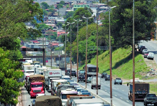 Caminhões proibidos no Anel Rodoviário