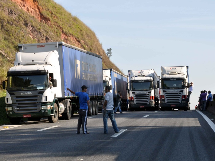 Comissão externa sobre caminhoneiros vai receber propostas na próxima semana