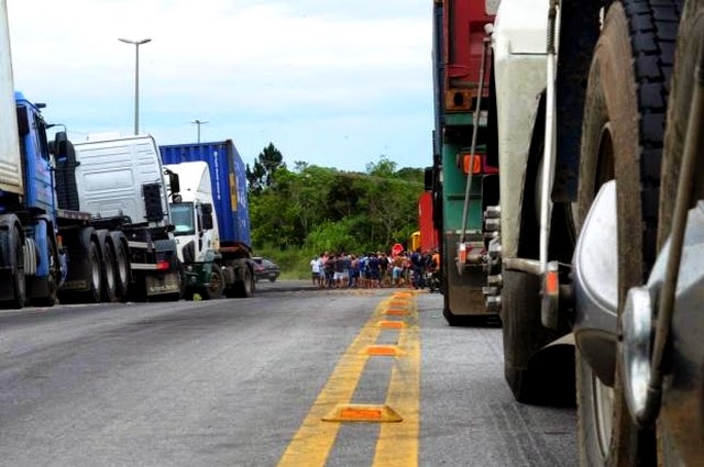 Comissão cobra medidas do governo para evitar nova paralisação dos caminhoneiros