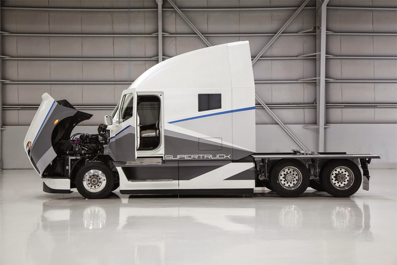 Freightliner Supertruck: Caminhão da Daimler faz 5,2 km/litro e supera meta americana em 115%