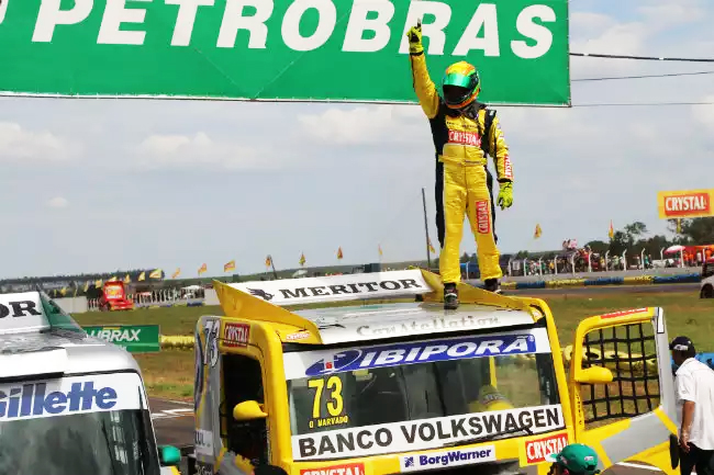 TOTTI VENCE DE PONTA A PONTA A TRUCK EM CAMPO GRANDE