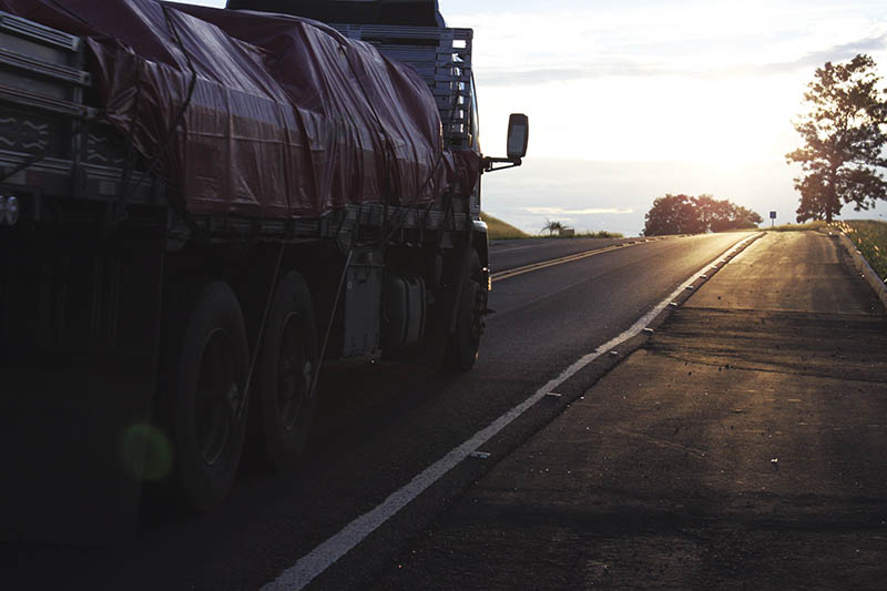 Novo frete mínimo de caminhoneiros sai em julho; entidades descartam greve