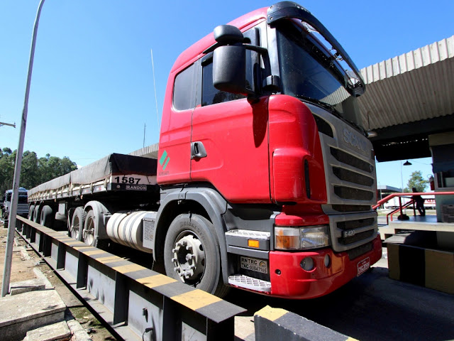 São Paulo reduz fiscalização de excesso de peso em rodovias