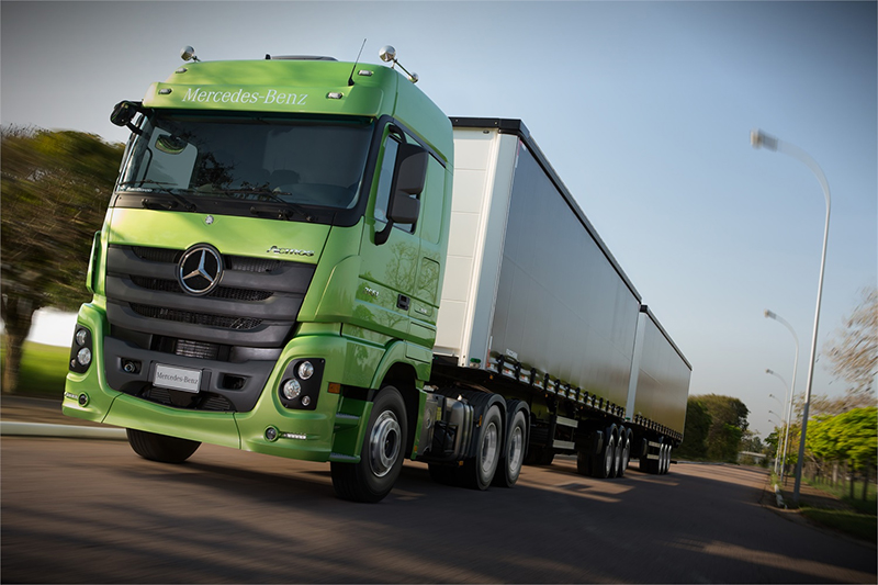 Mercedes-Benz apresenta nova linha de caminhões rodoviários Actros