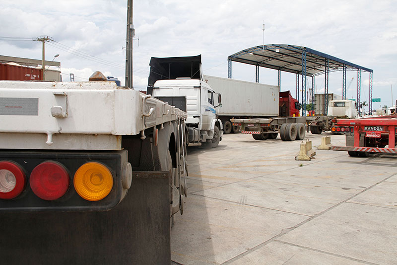 Porto de Paranaguá ganha nova alça de acesso e pátio para caminhões bitrem