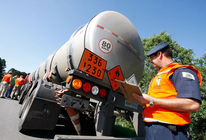 Transporte de carga perigosa é proibido em 53 quilômetros da Rota do Sol, Rio Grande do Sul