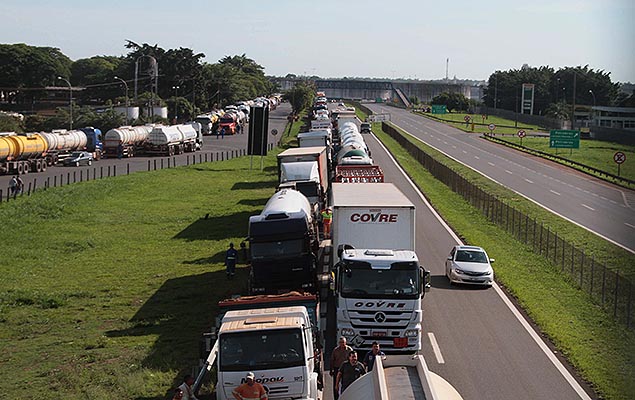 Estados barram exame toxicológico obrigatório em caminhoneiros