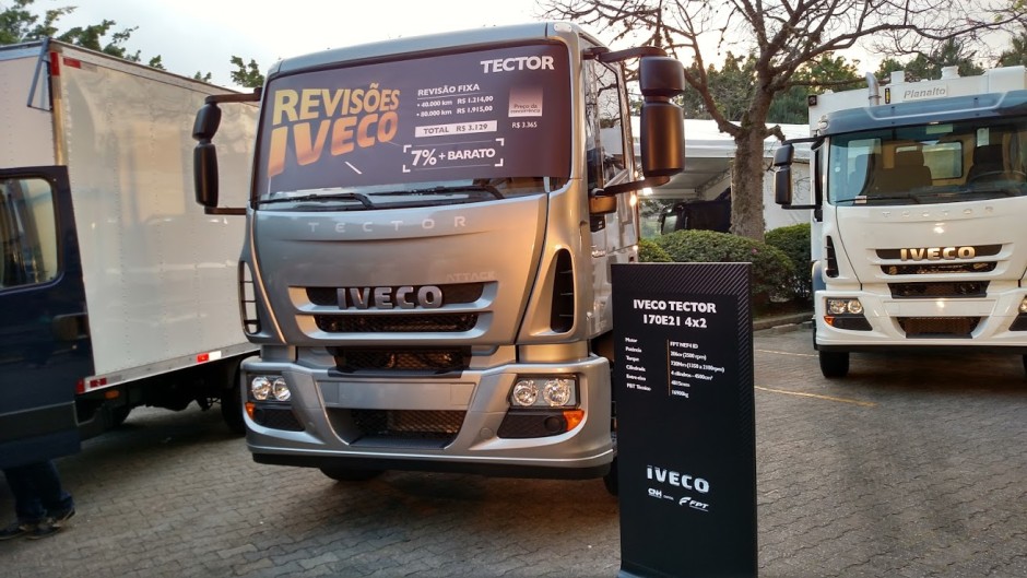 Iveco apresenta 10 novidades para linhas 2017 de caminhões Hi-Way, Stralis, Tector e Daily