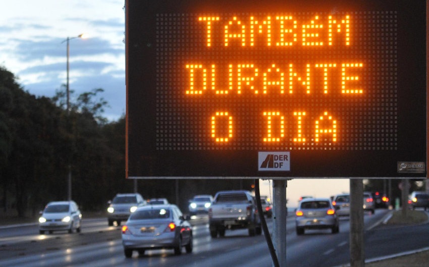 Colisões frontais caem 36% no primeiro mês de vigência da lei do farol