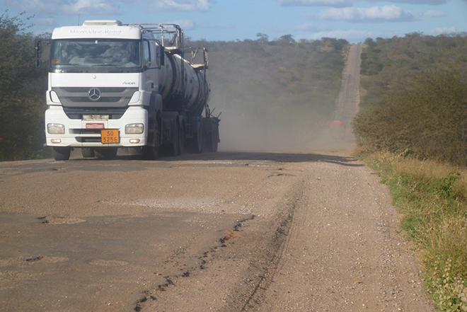 Impostos consomem 20% da receita bruta do transporte de cargas