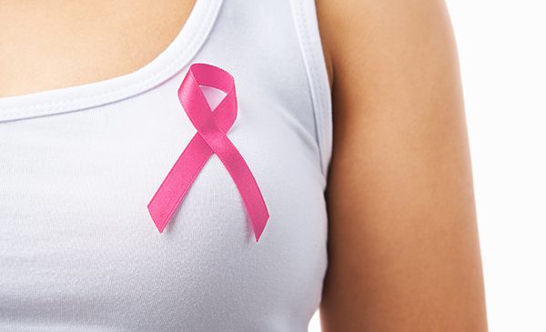 Seis sinais que podem indicar câncer de mama