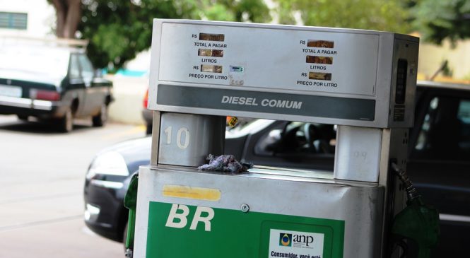 Petrobras anuncia queda no preço do diesel nas refinarias