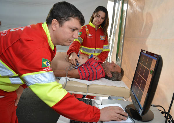 Caminhoneiros podem fazer exames gratuitos na SP-340 em Casa Branca