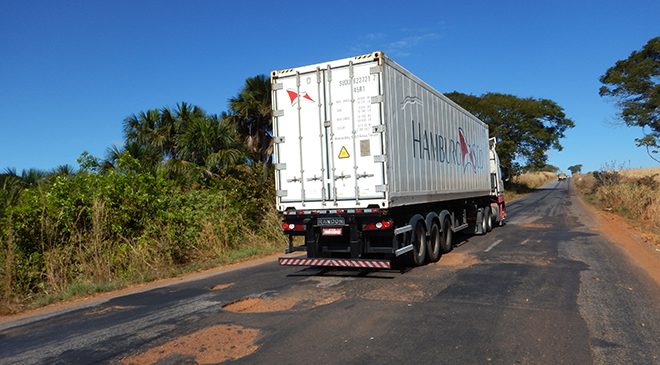 Condições precárias de rodovias comprometem desenvolvimento do país