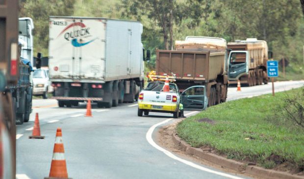 Minas Gerais já deveria ter mais 500 km de estradas duplicadas