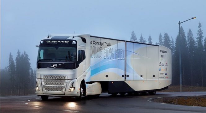 Volvo testa FH com sistema híbrido para transporte de longa distância