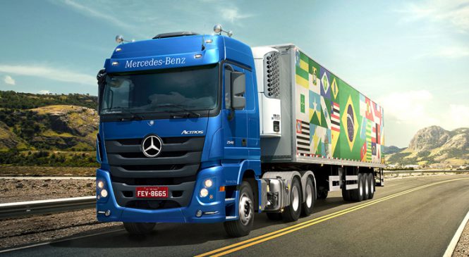 Mercedes-Benz ressalta reduzido custo de manutenção nos caminhões Actros em campanha nacional