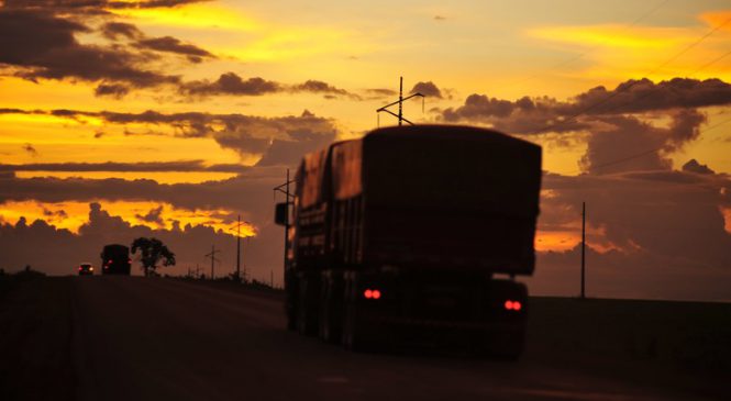 Com baixa demanda do agronegócio, montadoras de caminhões admitem frustração