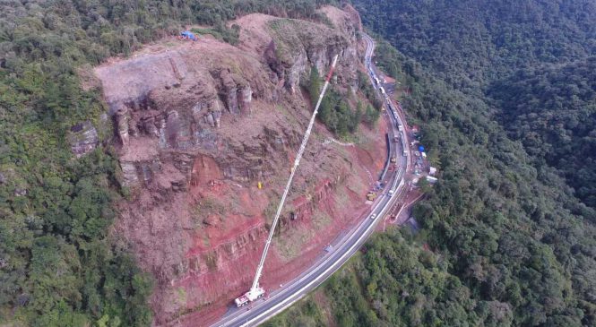 Rodovias sofrem interdição por chuvas em SC