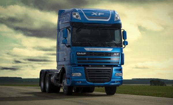 DAF entrega caminhão de número dois mil produzido no Brasil