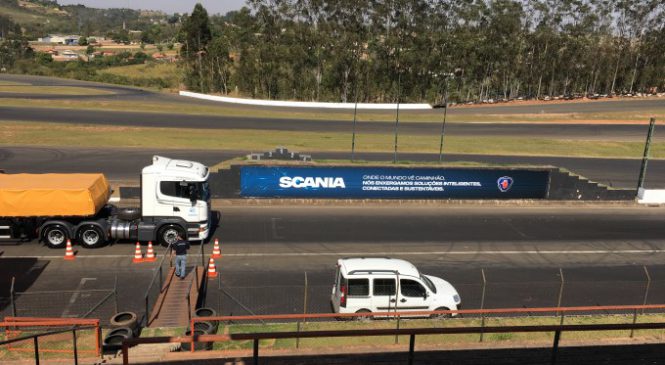 Em evento voltado para jornalistas, Scania antecipa novidades da FENATRAN