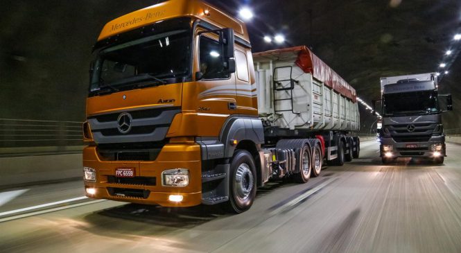 Mercedes-Benz lança linha 2018 de caminhões