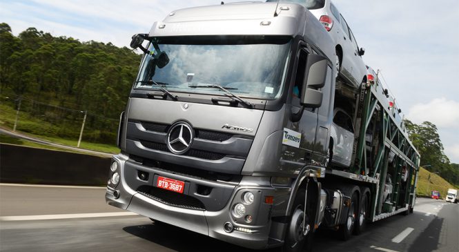 Cegonheiro fala do Actros: “Carro subidor tem torque, potência e é econômico”