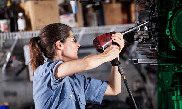 Concessionárias Carrera promove curso gratuito de mecânica para mulheres