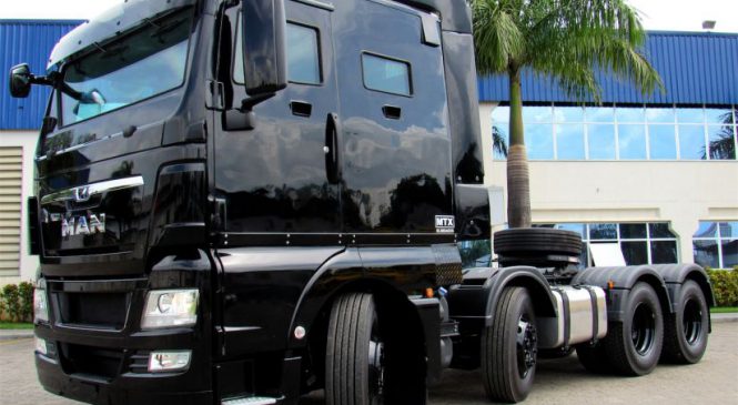 MAN Latin America apresenta seu primeiro caminhão da linha TGX blindado