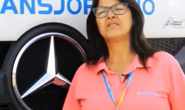 Mercedes-Benz ouve as mulheres nas estradas