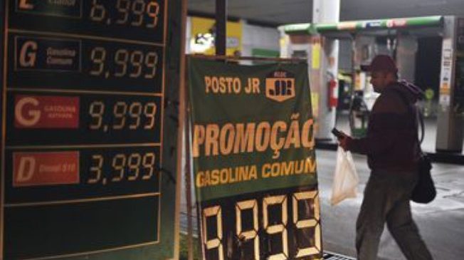 Como denunciar preços abusivos nos postos de gasolina durante greve dos caminhoneiros