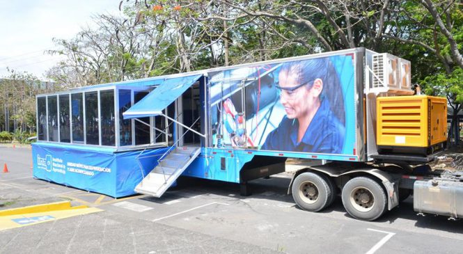 Truckvan reforça seu plano de expansão internacional e entrega unidade móvel para Costa Rica