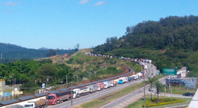 Associação de transportadoras denuncia ameaças a caminhoneiros em Minas Gerais