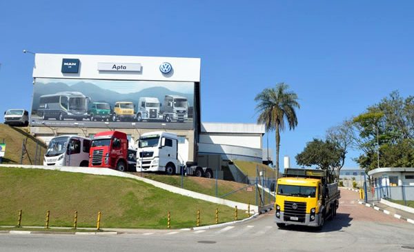 Motorista tem sala VIP na Apta Caminhões e Ônibus