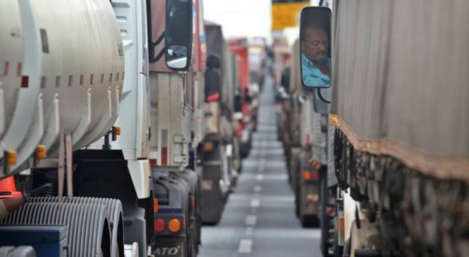 Cresce a renda média líquida dos caminhoneiros